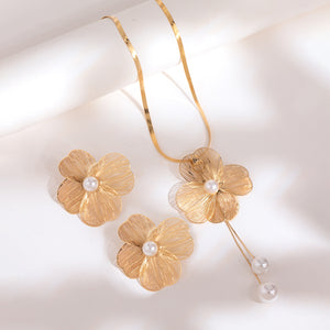 Hiraola's Product Image