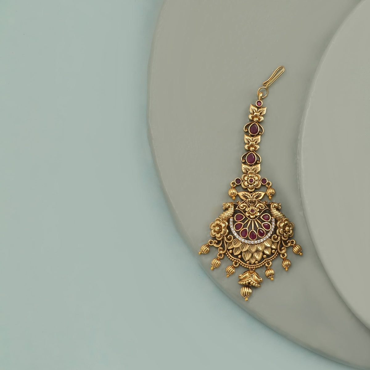 Hiraola's Product Image
